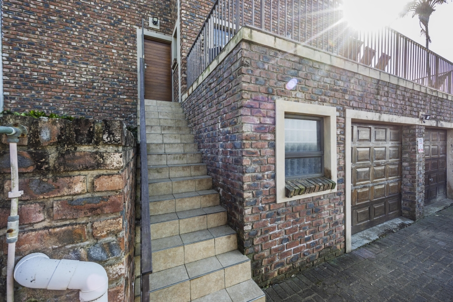 4 Bedroom Property for Sale in Cintsa East Eastern Cape